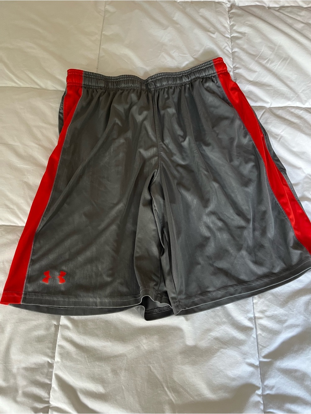 Under Armour Men’s Gray Athletic Shorts with Red Side Panels